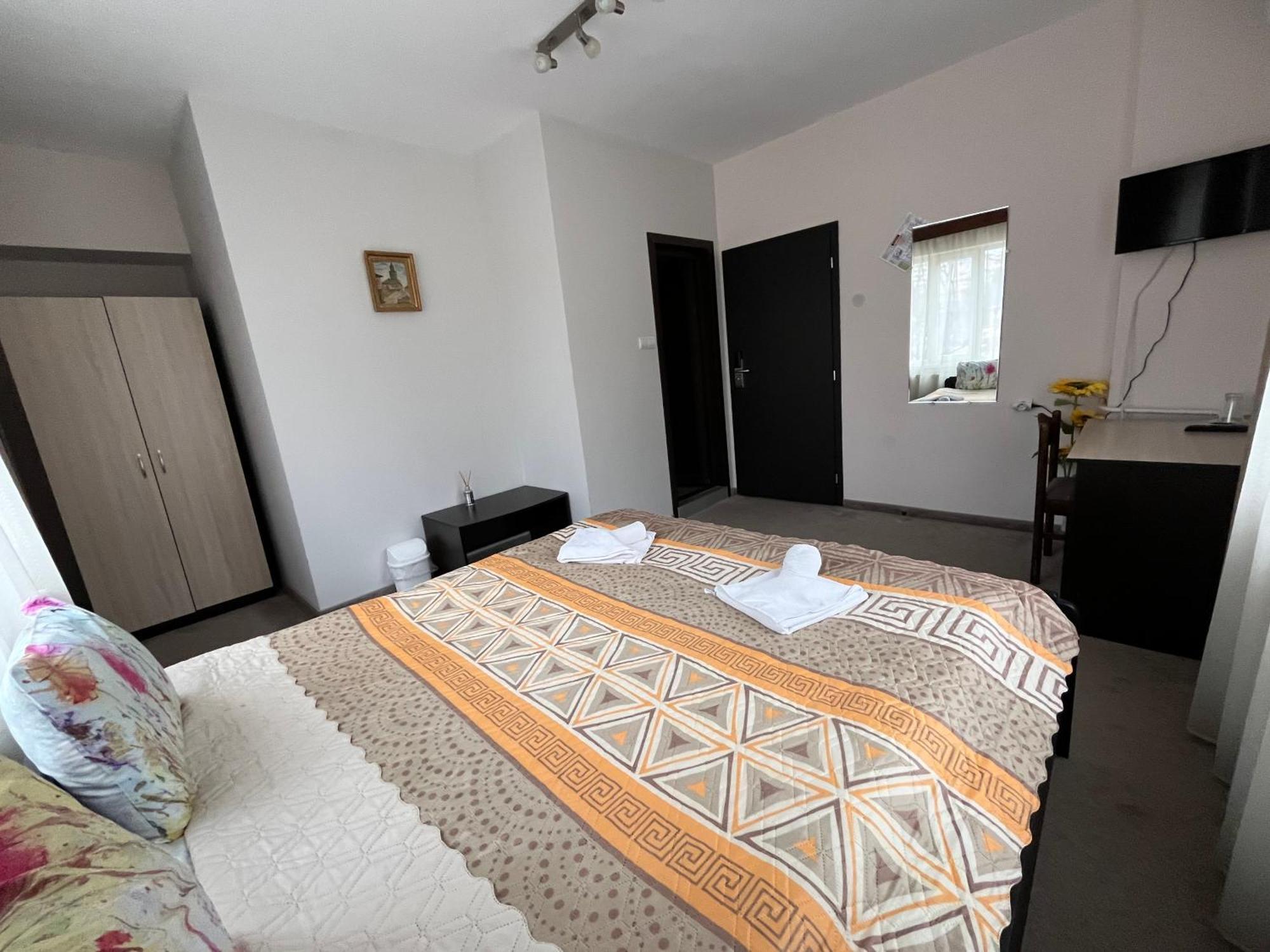 Park Hotel Ivailo Велико-Тырново Экстерьер фото