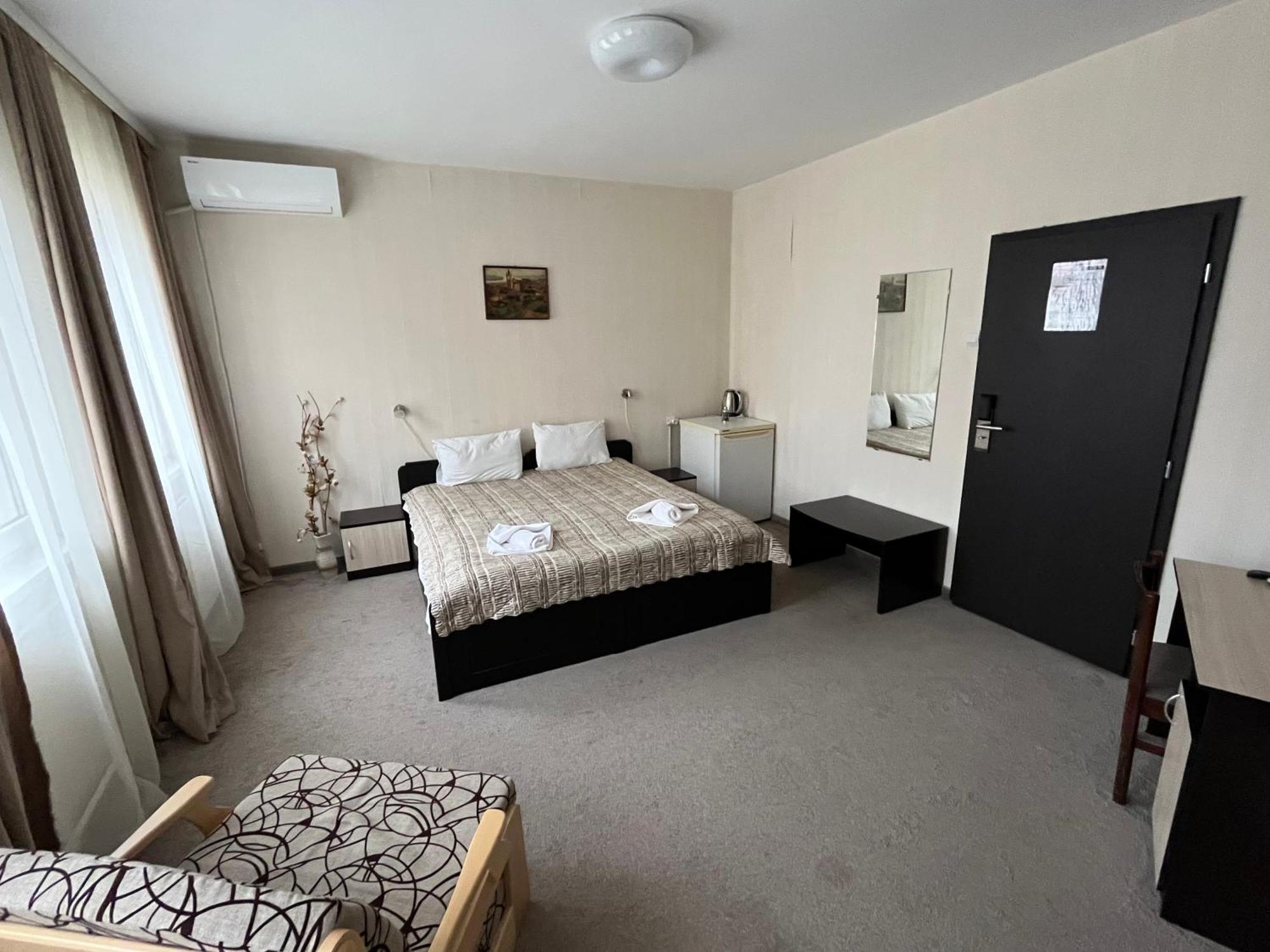 Park Hotel Ivailo Велико-Тырново Экстерьер фото